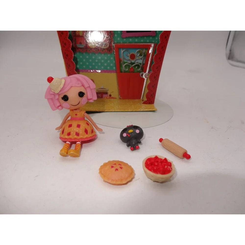 lalaloopsy mini cherry